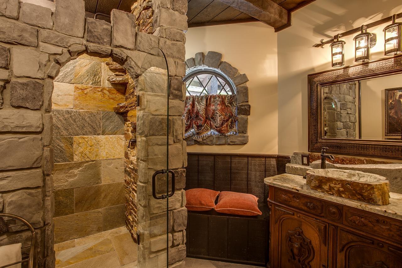 Storybook Riverside Inn Leavenworth Extérieur photo